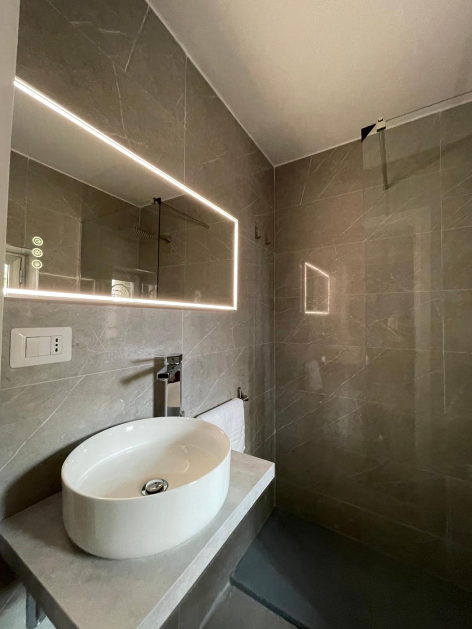 Il Serafino Holiday Suites Bari Ngoại thất bức ảnh